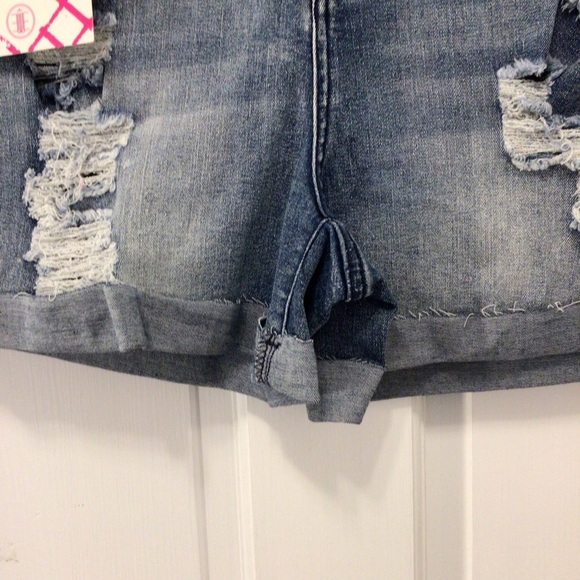 Elite Jeans Savage Collection High Rise Distressed Cuffed Denim Shorts Size 13 - Picture 5 of 9